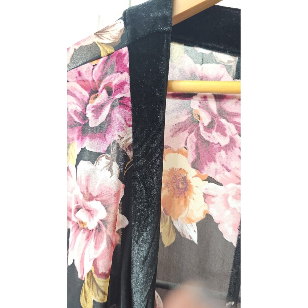 Torrid Black Floral Sheer Chiffon Kimono Duster with Velvet Trim - Picture 2 of 7